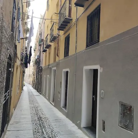 Monolocale Quartiere Castello Appartement *