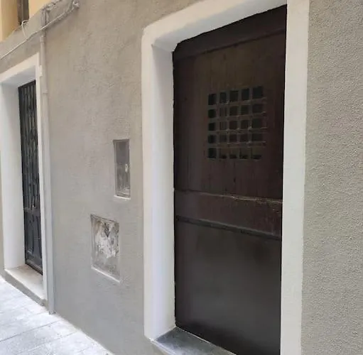 Castle Hill Loft - Heart Of Cagliari Old Town * 칼리아리