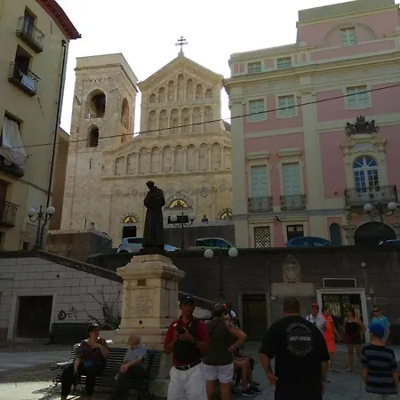 Castle Hill Loft - Heart Of Old Town Cagliari