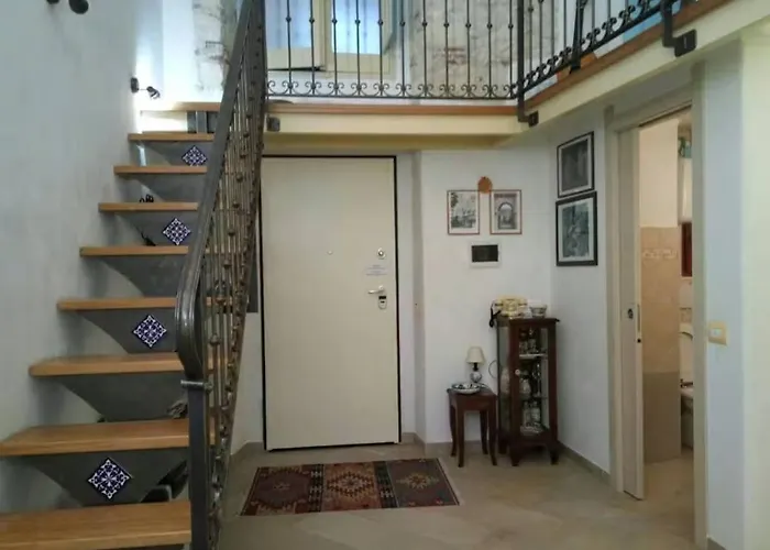 דירה Castle Hill Loft - Heart Of Old Town
